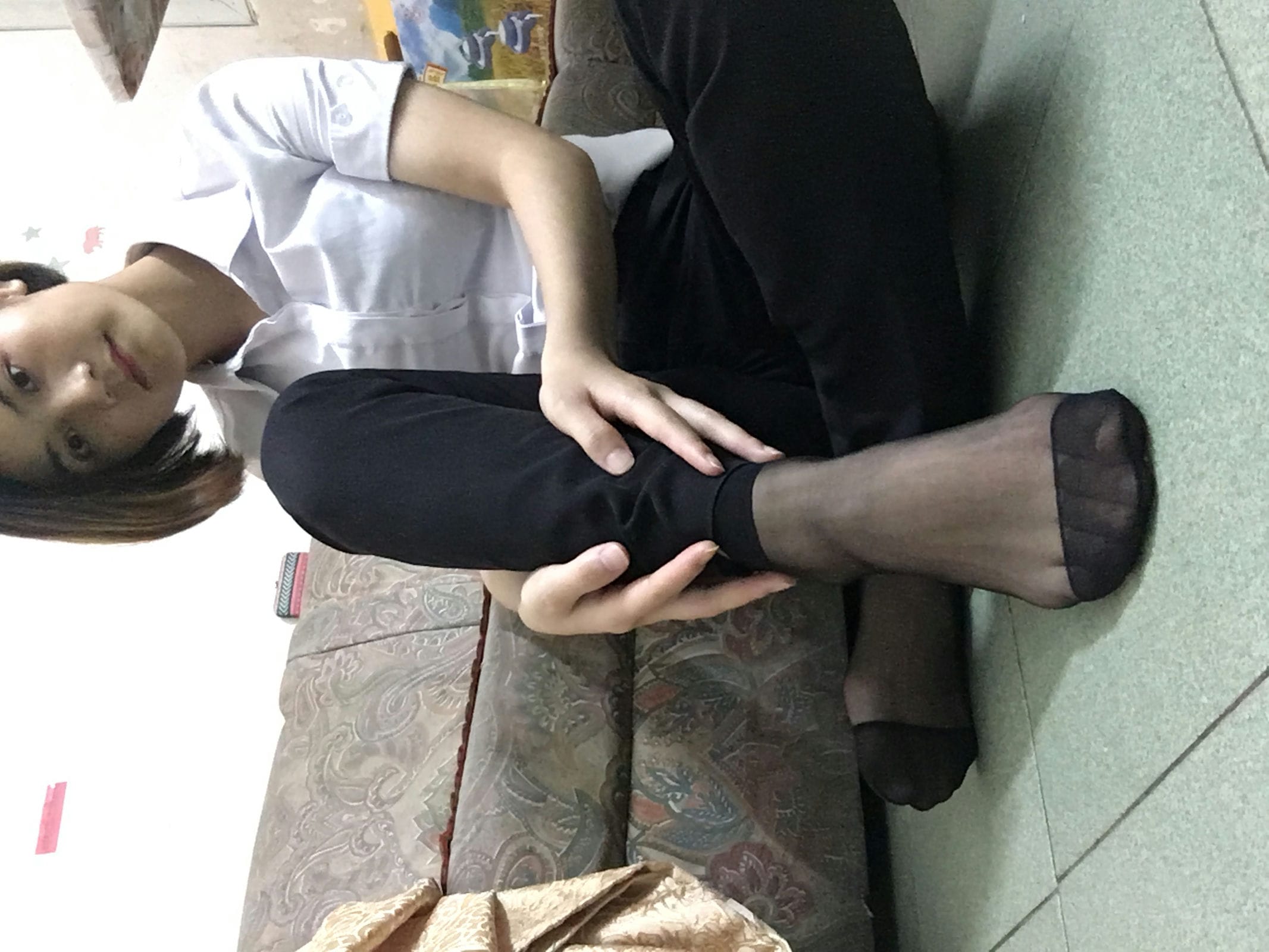 学妹校园寝室丝短袜美脚-第030期谭佐婷 [40P+22M]