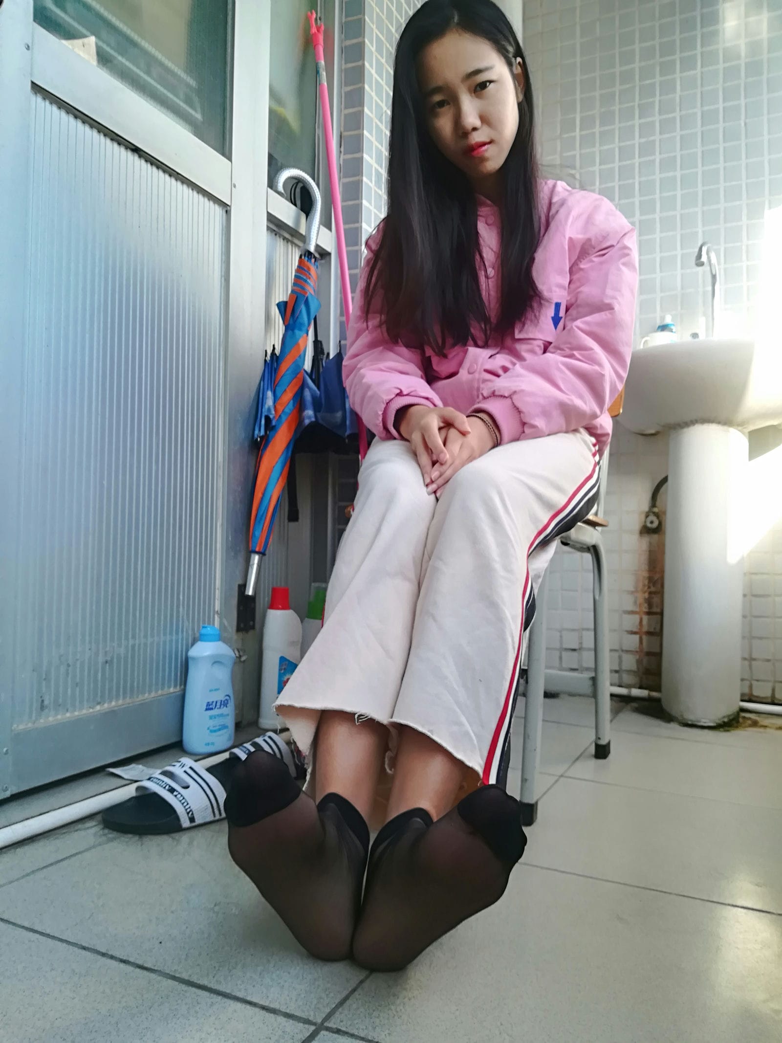 学妹校园寝室丝短袜美脚-第026期谢漫诗 [86P+224M]