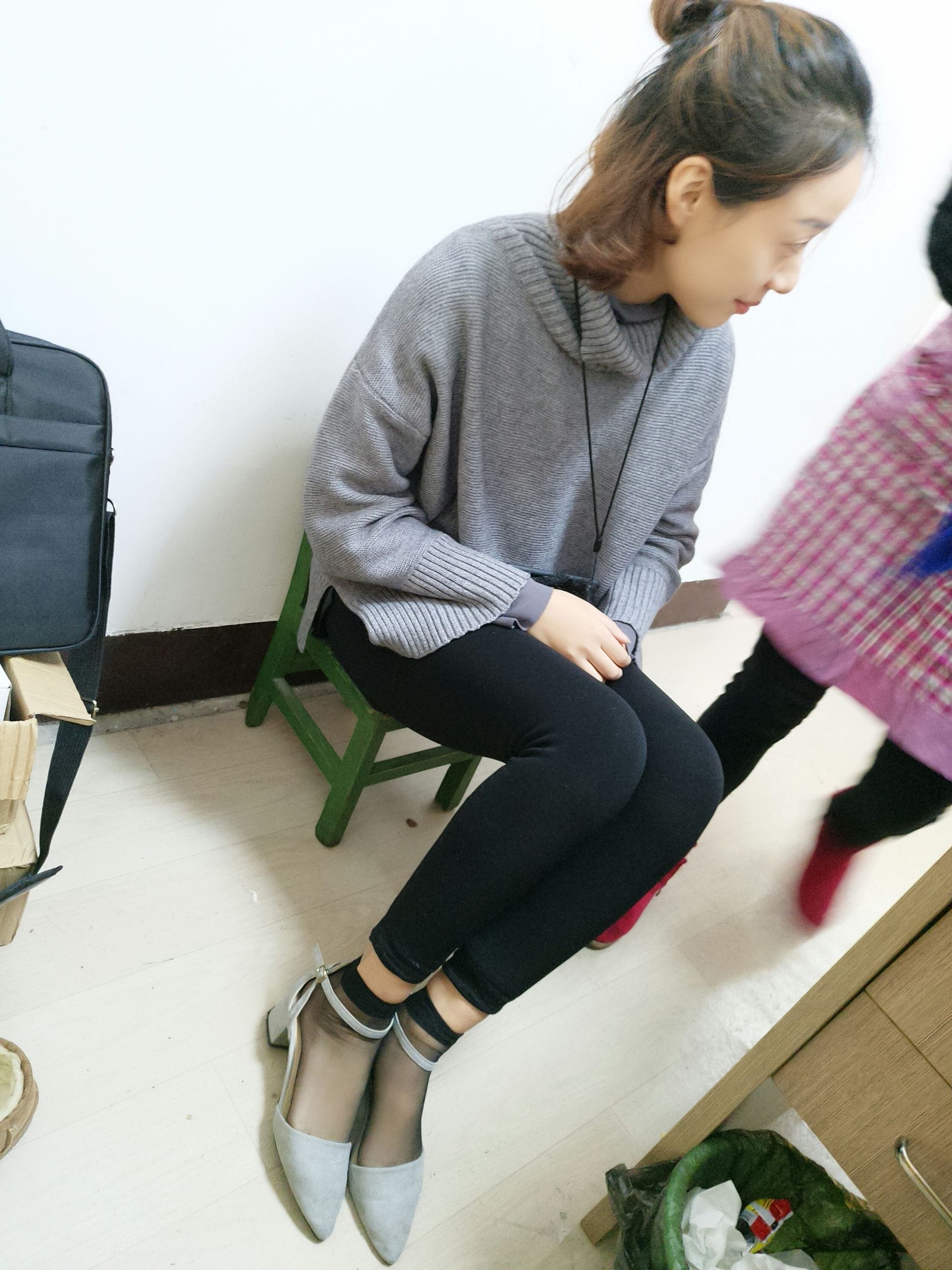 学妹校园寝室丝短袜美脚-第024期马佳梦 [71P+292M]