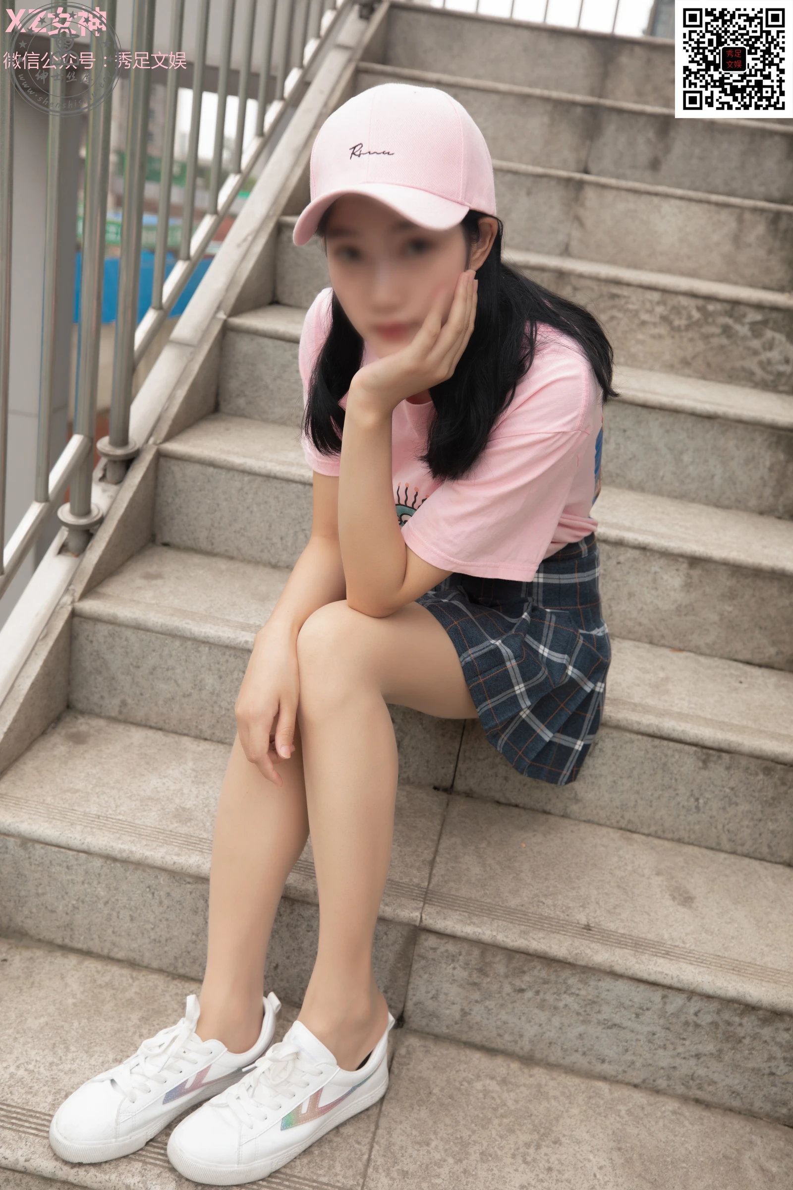 [街拍丝足] 006-青春无敌的百褶裙少女 [60P+403M]
