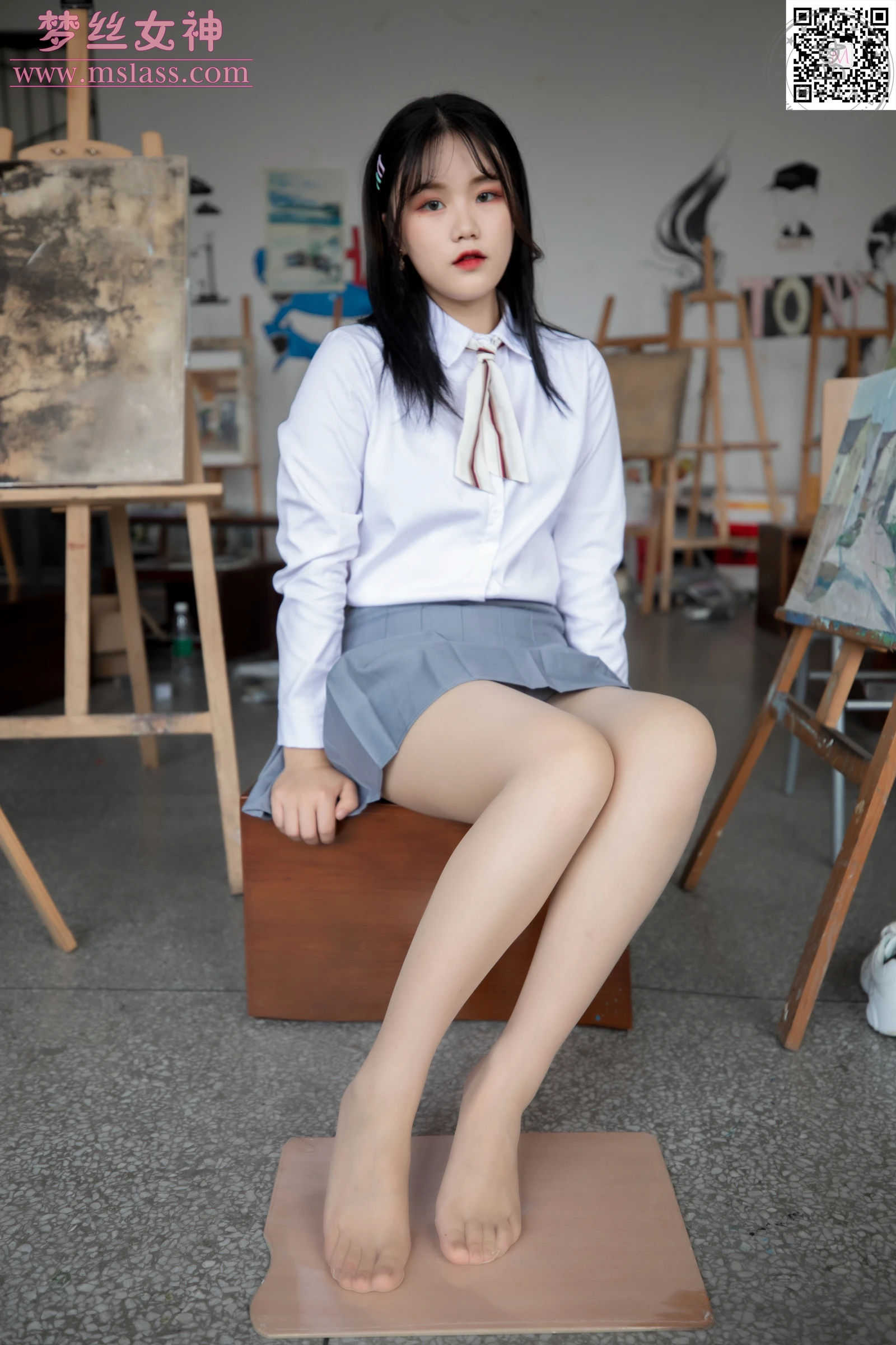 [MSLASS梦丝女神] 2019-09-25 NO.060 恬恬 画室乖乖女 [55+1P／393MB]