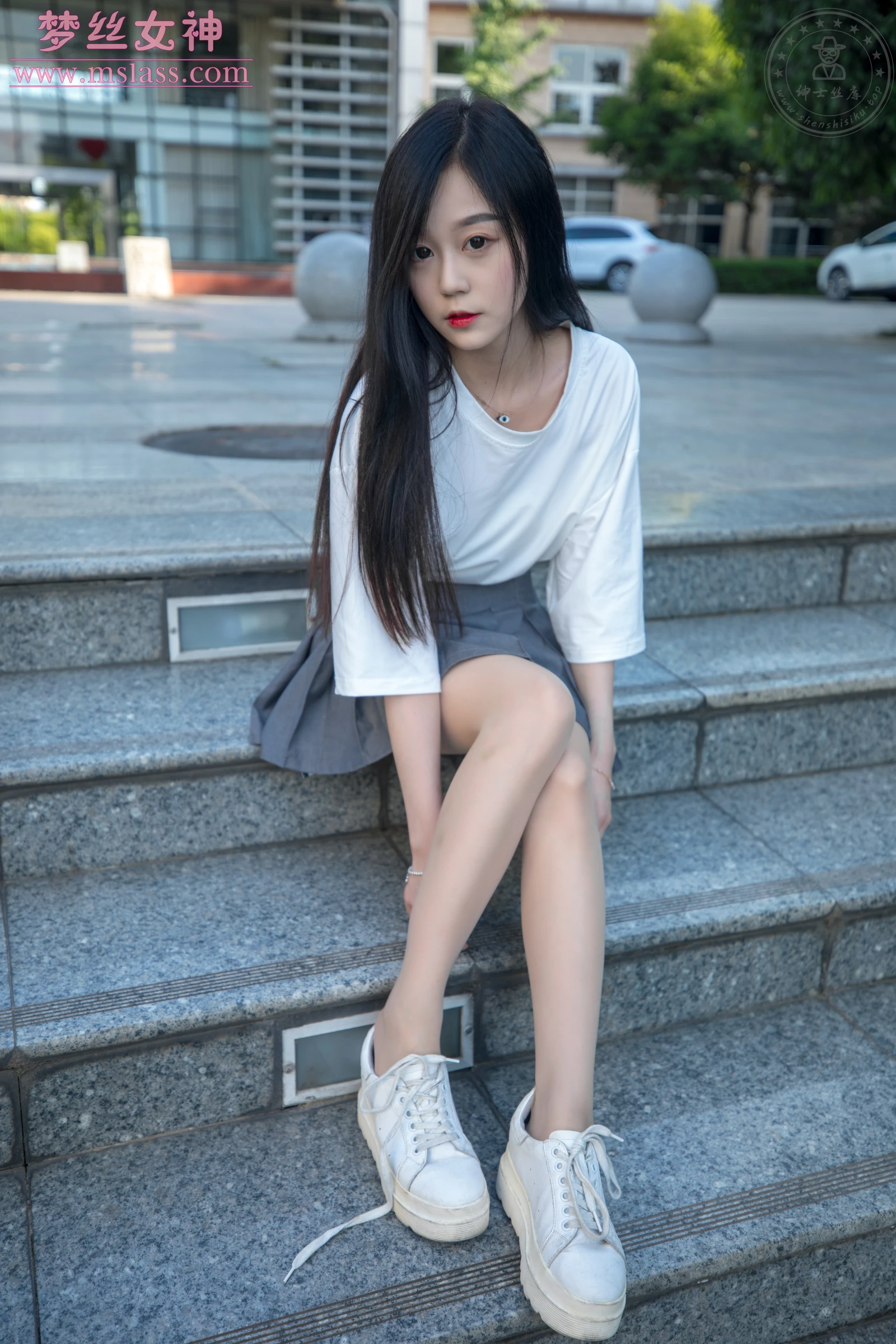 [MSLASS梦丝女神] 2019-06-14 NO.040 灵灵 甜静的明星脸 [63+1P／344MB]