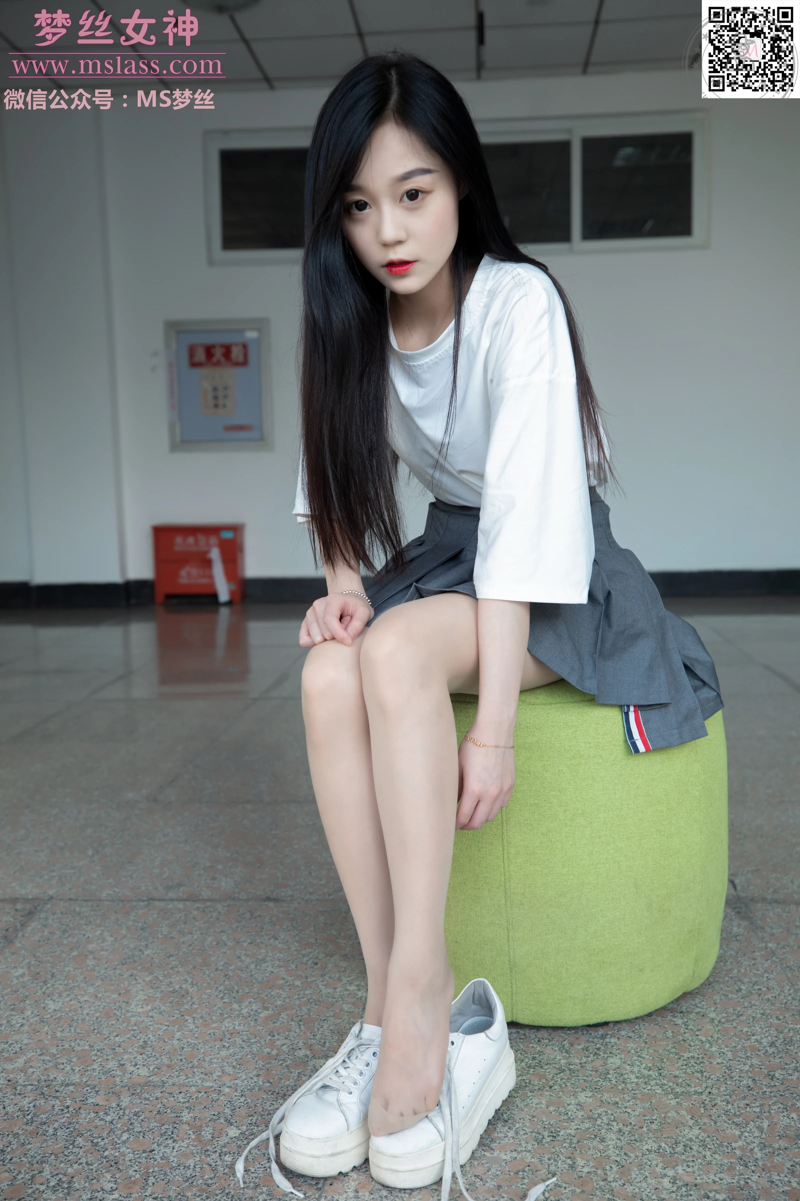 [MSLASS梦丝女神] 2019-09-08 NO.055 灵灵 学后的她 [61+1P／385MB]